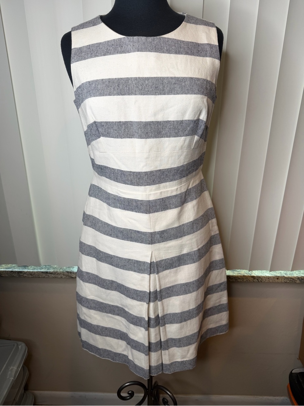 St. Tropez West nautical striped linen cotton blend sleeveless dress Size 8